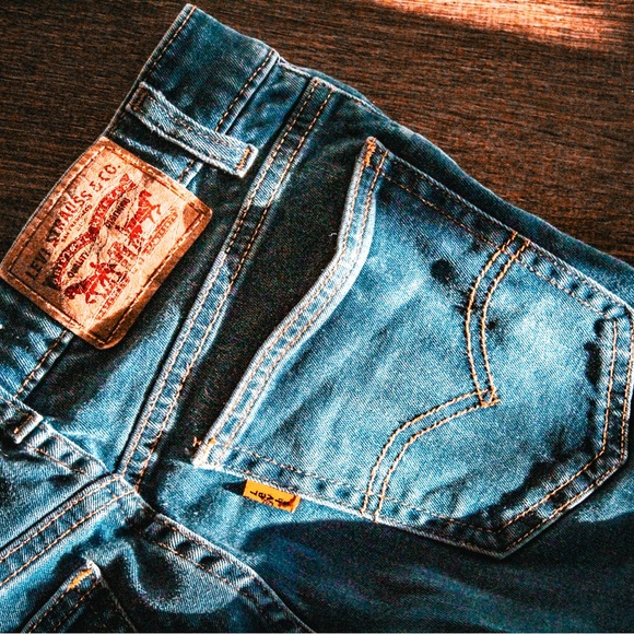 LEVI’S 26 JEANS - Picture 1 of 5
